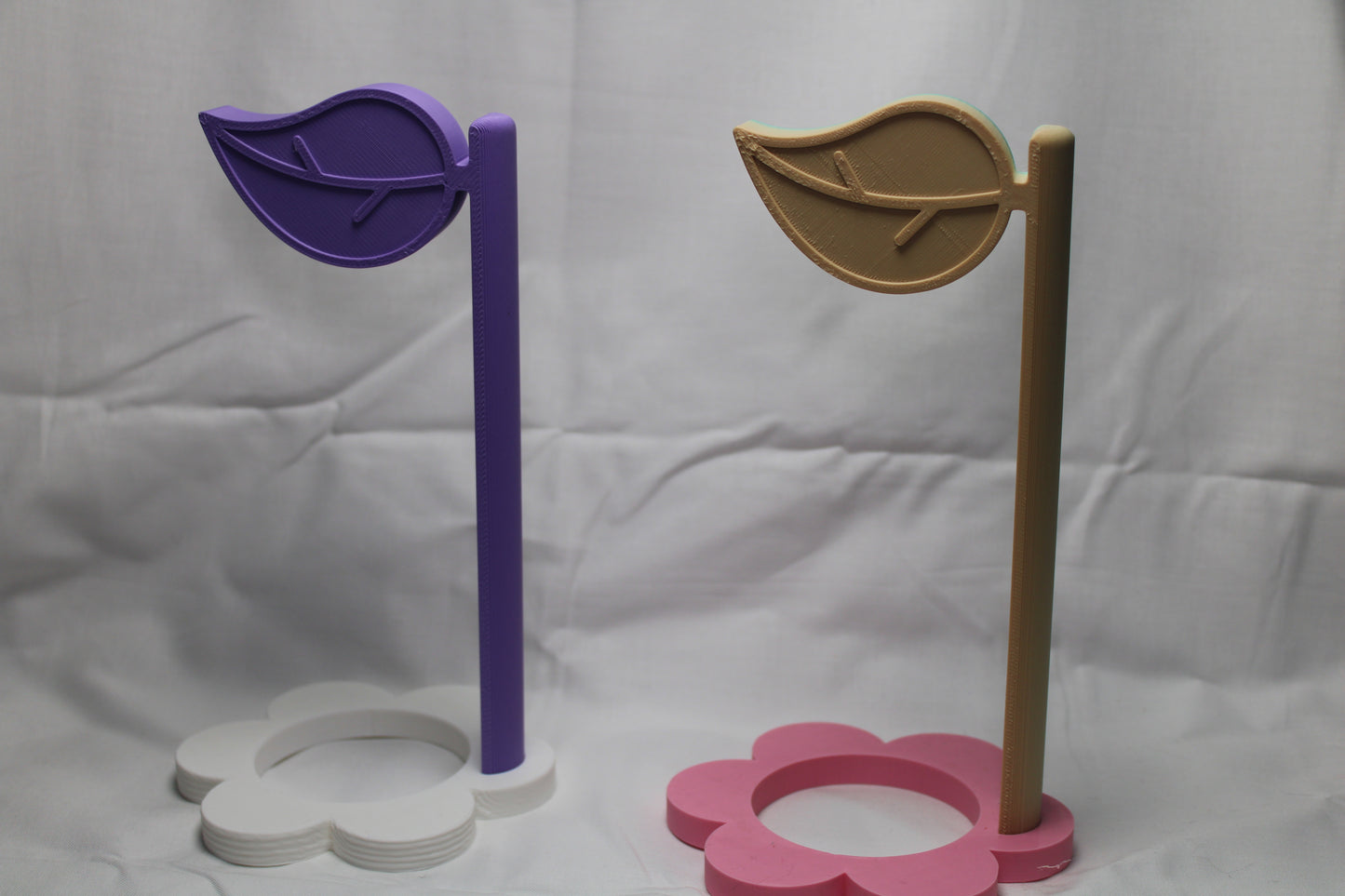 LEAF headphone stand 3D printed
