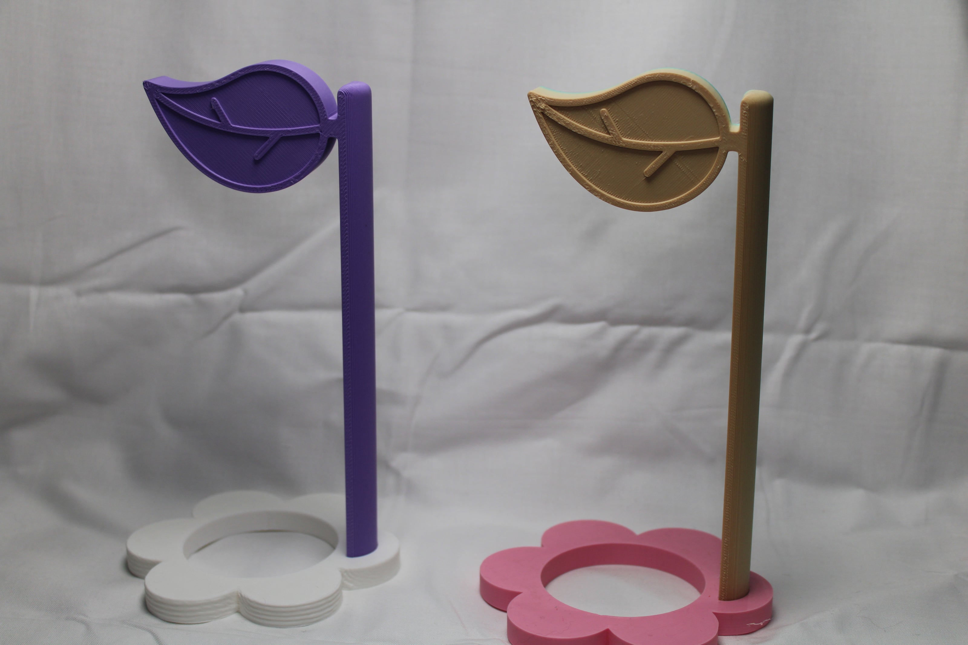 LEAF headphone stand 3D printed