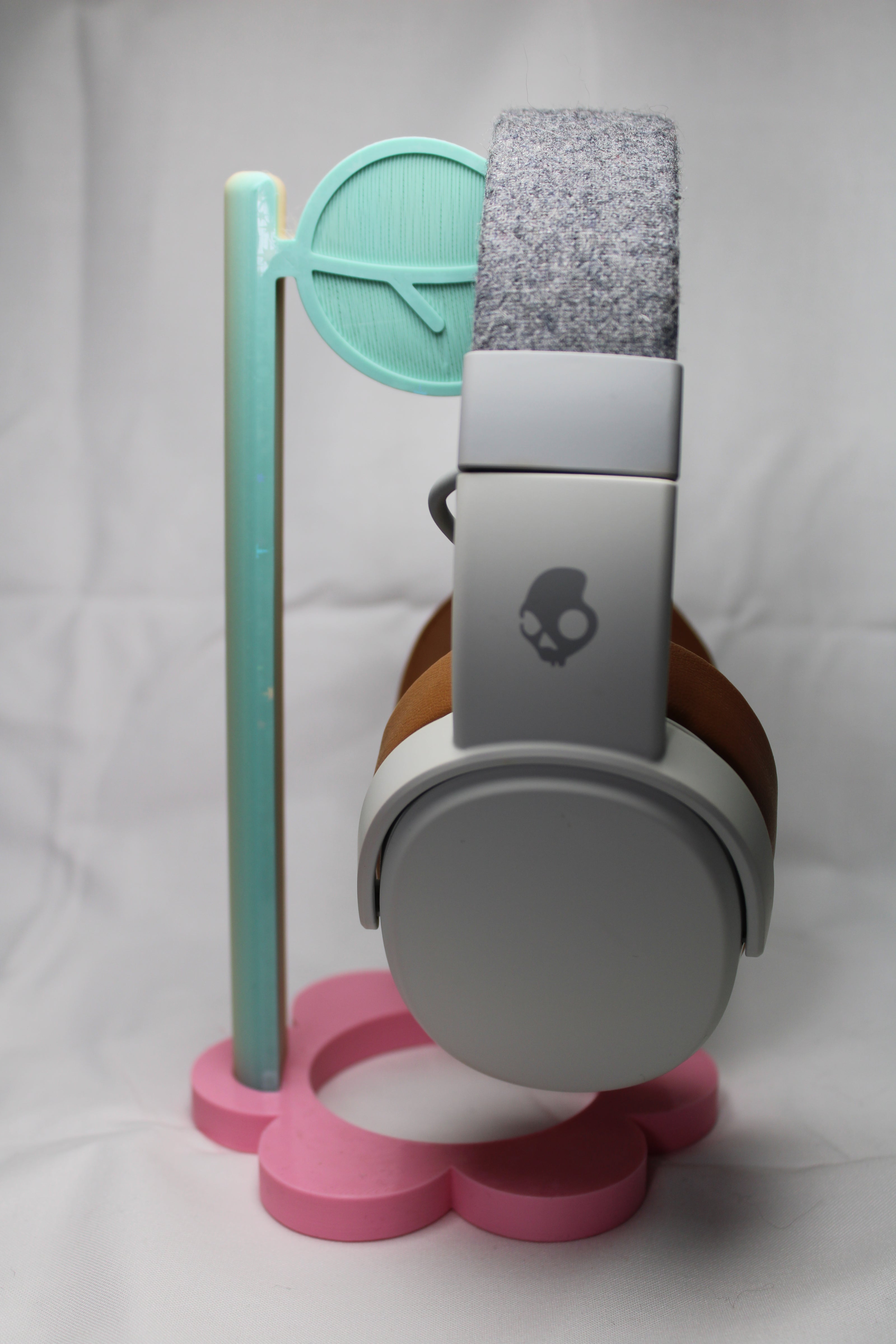 LEAF headphone stand 3D printed